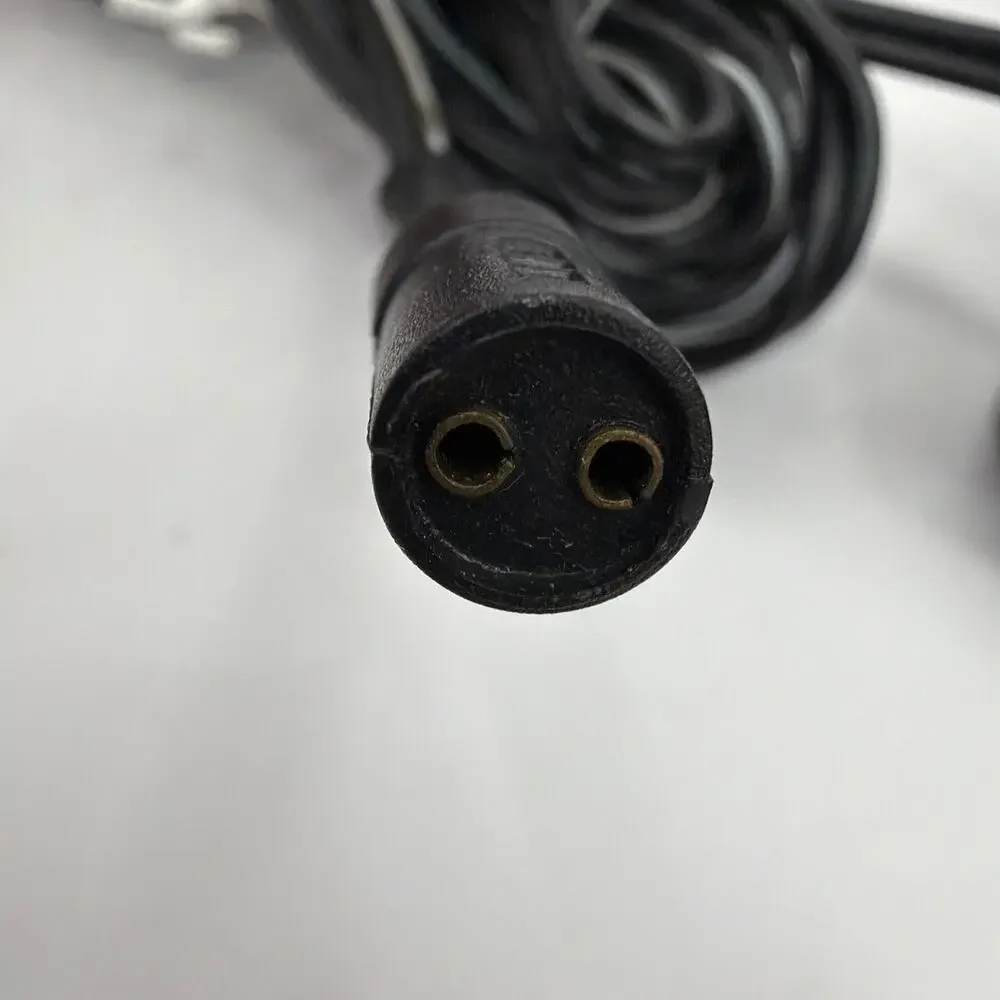 Archer 270-1562E DC Auto Adapter 3/6/9/12V Tested Working